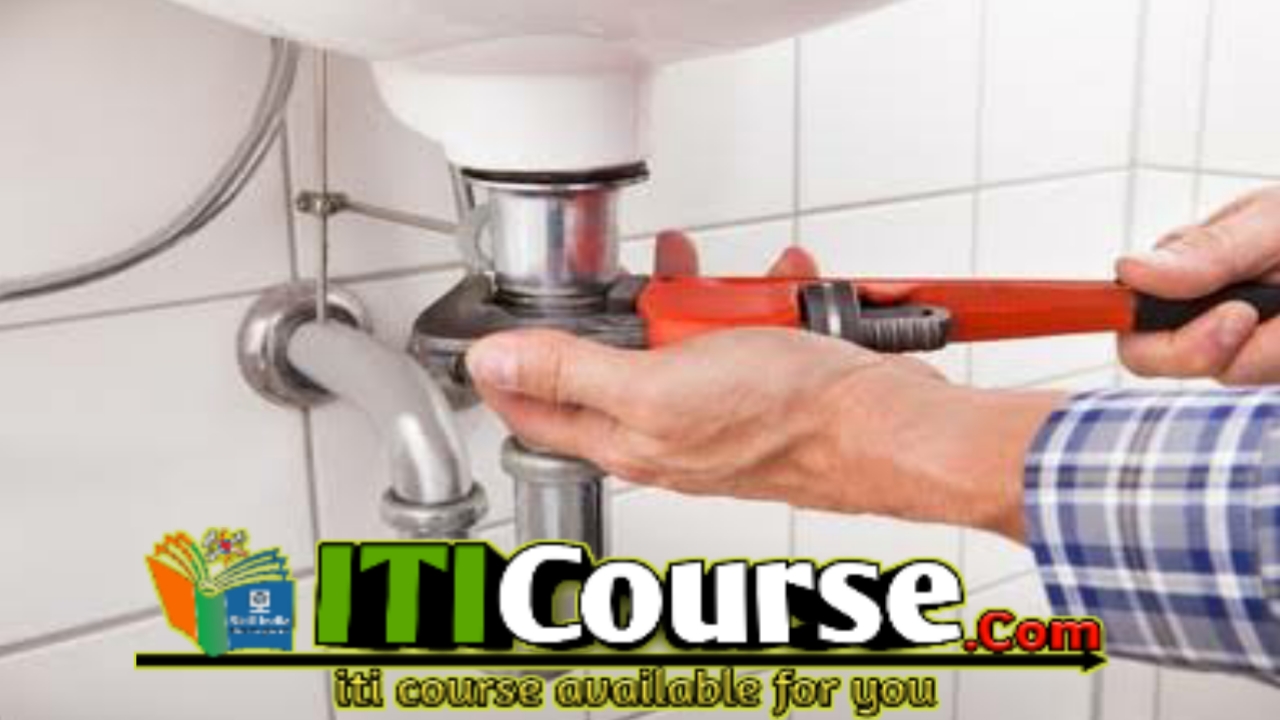 प्लम्बर क्या है? प्लम्बर कैसे बनें?